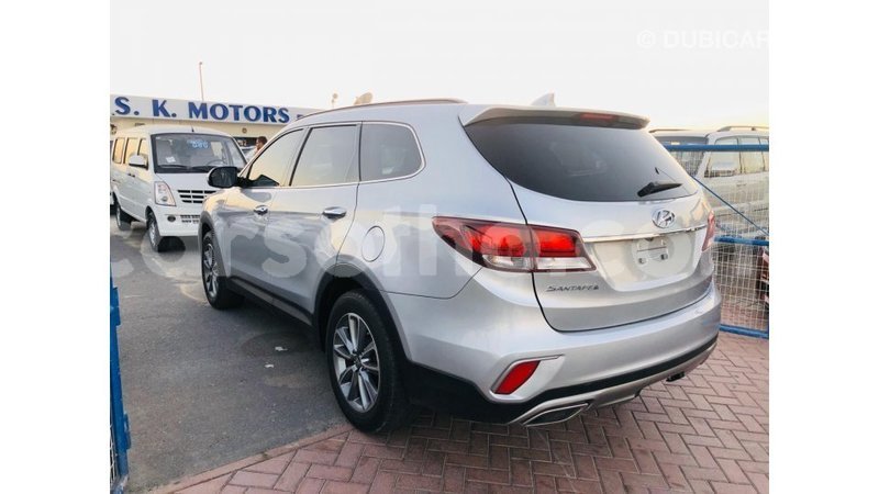 Big with watermark hyundai santa fe maseru import dubai 18958