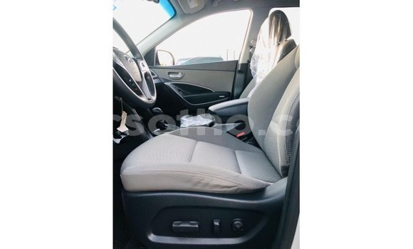 Sayi Imported Hyundai Santa Fe Other Mota in Import - Dubai a Maseru Sayi Imported Hyundai Santa Fe Other Mota in Import - Dubai a Maseru