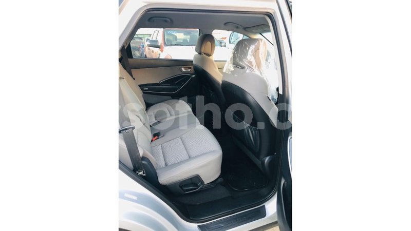 Big with watermark hyundai santa fe maseru import dubai 18958