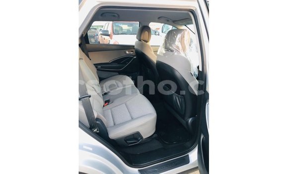 Sayi Imported Hyundai Santa Fe Other Mota in Import - Dubai a Maseru Sayi Imported Hyundai Santa Fe Other Mota in Import - Dubai a Maseru