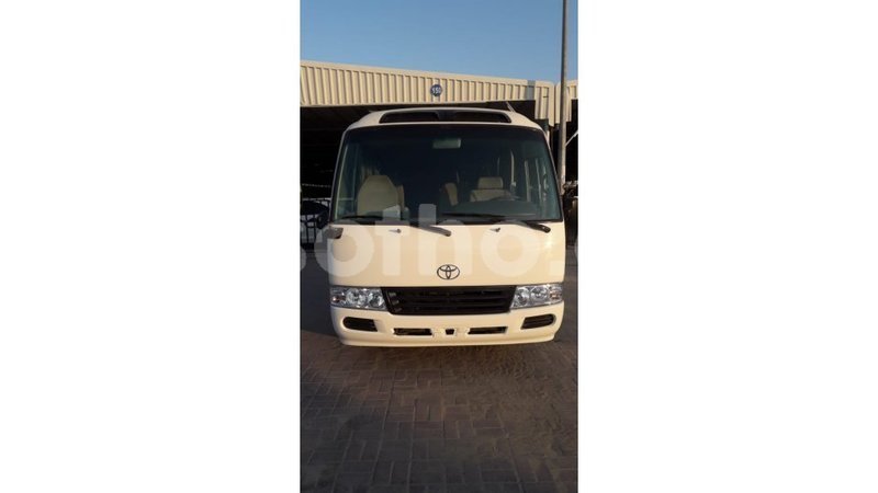 Big with watermark toyota coaster maseru import dubai 18967