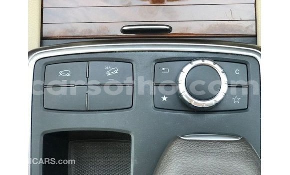 اشتري Imported Mercedes-Benz 190 White سيارة في Import - Dubai في Maseru اشتري Imported Mercedes-Benz 190 White سيارة في Import - Dubai في Maseru