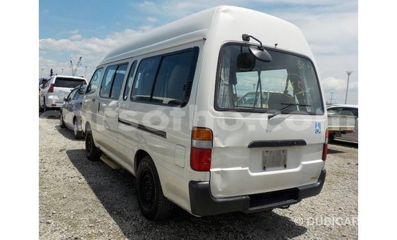 اشتري Imported Toyota Hiace White سيارة في Import - Dubai في Maseru اشتري Imported Toyota Hiace White سيارة في Import - Dubai في Maseru