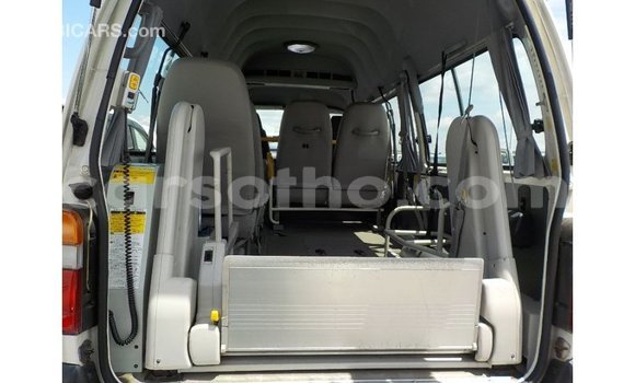 اشتري Imported Toyota Hiace White سيارة في Import - Dubai في Maseru اشتري Imported Toyota Hiace White سيارة في Import - Dubai في Maseru