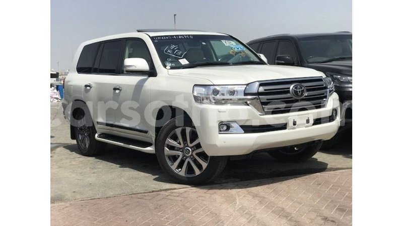 Big with watermark toyota land cruiser maseru import dubai 18977