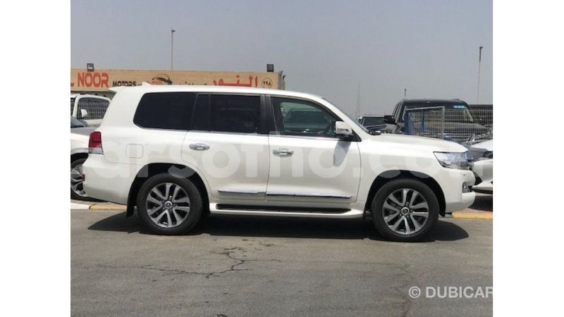 Big with watermark toyota land cruiser maseru import dubai 18977