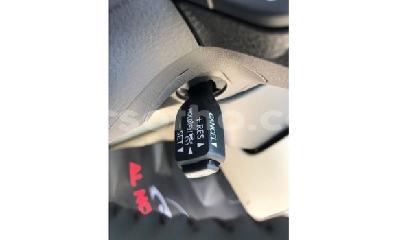 Buy Import Toyota Land Cruiser White Car in Import - Dubai in Maseru Buy Import Toyota Land Cruiser White Car in Import - Dubai in Maseru