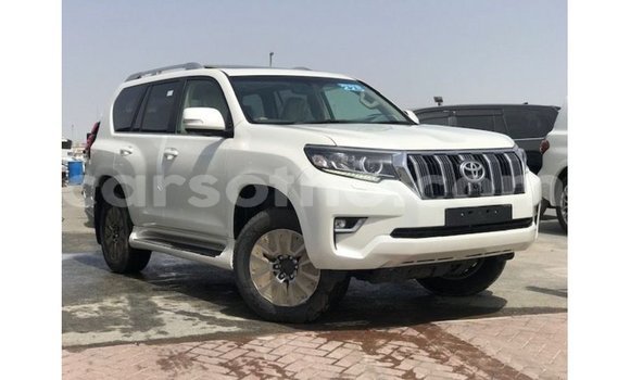 Sayi Imported Toyota Prado White Mota in Import - Dubai a Maseru Sayi Imported Toyota Prado White Mota in Import - Dubai a Maseru