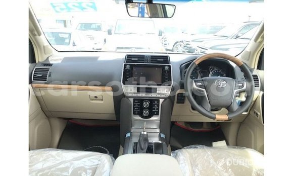 Sayi Imported Toyota Prado White Mota in Import - Dubai a Maseru Sayi Imported Toyota Prado White Mota in Import - Dubai a Maseru