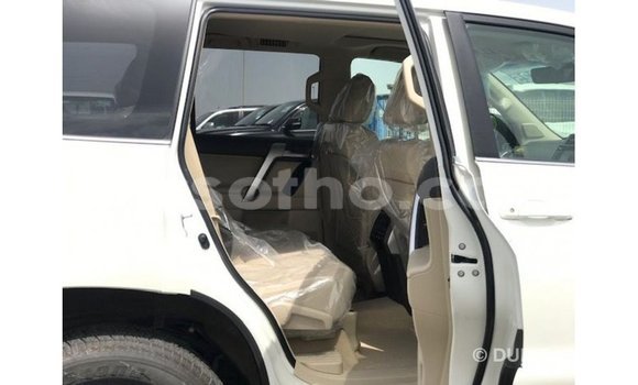 Sayi Imported Toyota Prado White Mota in Import - Dubai a Maseru Sayi Imported Toyota Prado White Mota in Import - Dubai a Maseru
