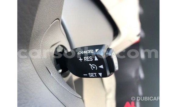 Sayi Imported Toyota Prado White Mota in Import - Dubai a Maseru Sayi Imported Toyota Prado White Mota in Import - Dubai a Maseru