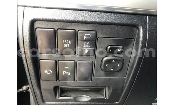اشتري Imported Toyota Land Cruiser Black سيارة في Import - Dubai في Maseru اشتري Imported Toyota Land Cruiser Black سيارة في Import - Dubai في Maseru