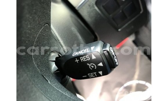 اشتري Imported Toyota Land Cruiser Black سيارة في Import - Dubai في Maseru اشتري Imported Toyota Land Cruiser Black سيارة في Import - Dubai في Maseru