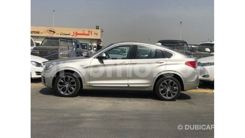 Big with watermark bmw x4 maseru import dubai 18984