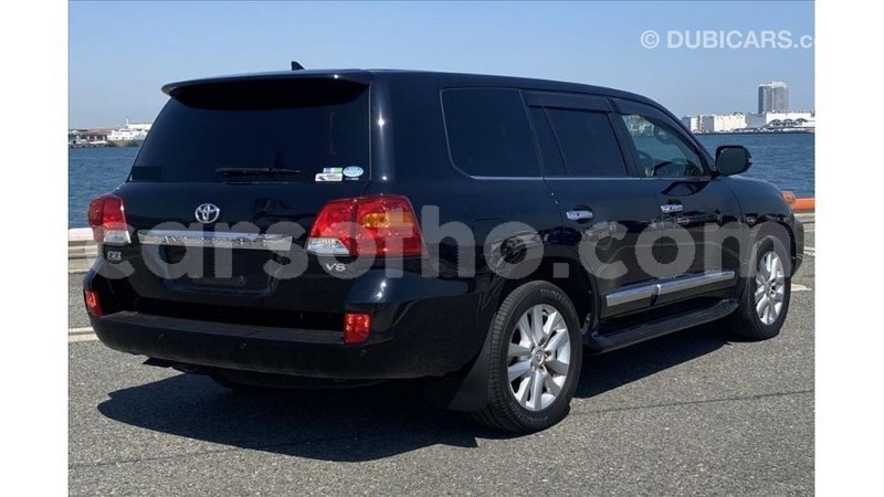 Big with watermark toyota land cruiser maseru import dubai 18986