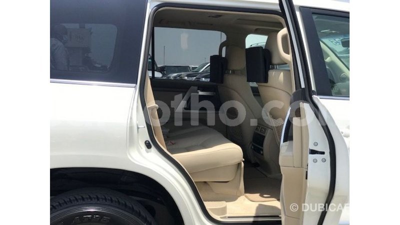 Big with watermark toyota land cruiser maseru import dubai 18989