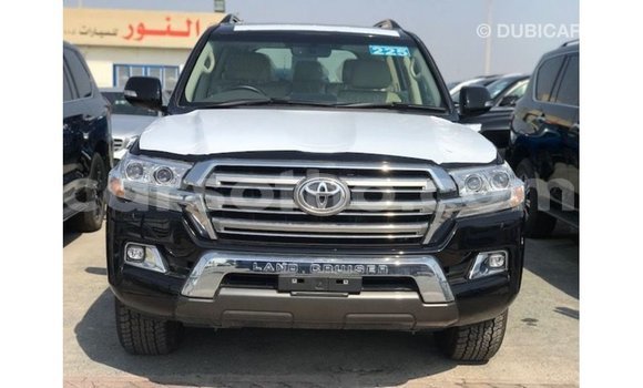 Acheter Import Voiture Toyota Land Cruiser Noir à Import - Dubai, Maseru Acheter Import Voiture Toyota Land Cruiser Noir à Import - Dubai, Maseru
