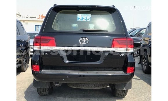 Acheter Import Voiture Toyota Land Cruiser Noir à Import - Dubai, Maseru Acheter Import Voiture Toyota Land Cruiser Noir à Import - Dubai, Maseru