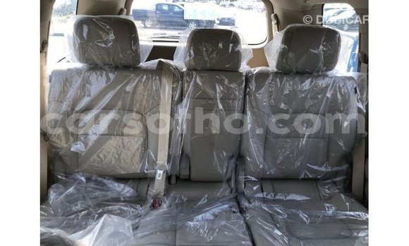 Acheter Import Voiture Toyota Land Cruiser Noir à Import - Dubai, Maseru Acheter Import Voiture Toyota Land Cruiser Noir à Import - Dubai, Maseru