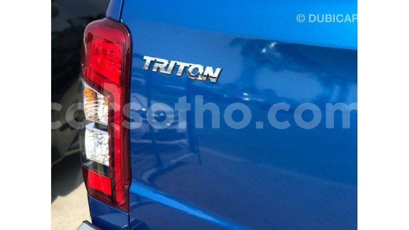 Big with watermark mitsubishi i maseru import dubai 18991