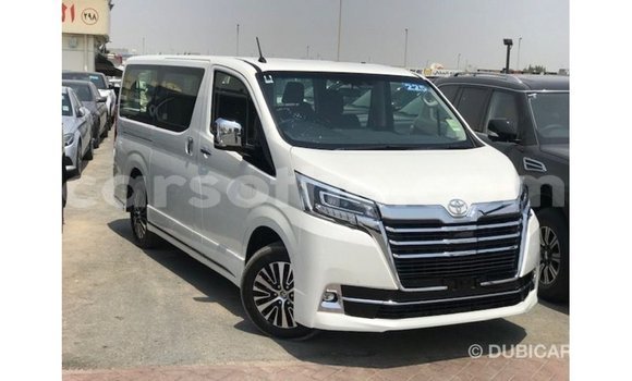 اشتري Imported Toyota Granvia White سيارة في Import - Dubai في Maseru اشتري Imported Toyota Granvia White سيارة في Import - Dubai في Maseru