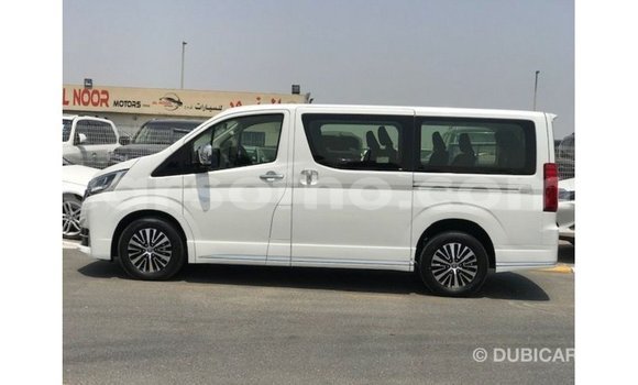 اشتري Imported Toyota Granvia White سيارة في Import - Dubai في Maseru اشتري Imported Toyota Granvia White سيارة في Import - Dubai في Maseru