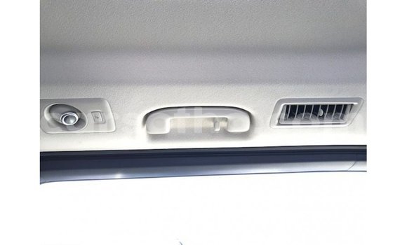 اشتري Imported Toyota Granvia White سيارة في Import - Dubai في Maseru اشتري Imported Toyota Granvia White سيارة في Import - Dubai في Maseru