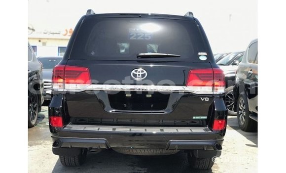Buy Import Toyota Land Cruiser Black Car in Import - Dubai in Maseru Buy Import Toyota Land Cruiser Black Car in Import - Dubai in Maseru
