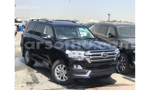 Buy Import Toyota Land Cruiser Black Car in Import - Dubai in Maseru Buy Import Toyota Land Cruiser Black Car in Import - Dubai in Maseru