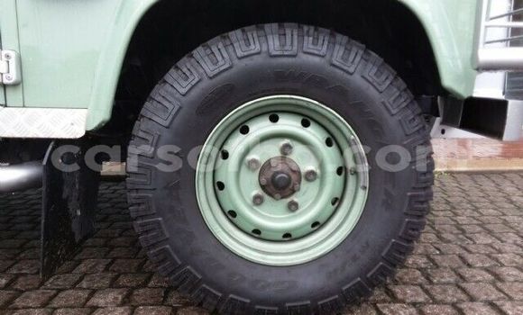 Acheter Occasion Voiture Land Rover Defender Vert à Maputsoa, Leribe Acheter Occasion Voiture Land Rover Defender Vert à Maputsoa, Leribe