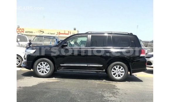 Buy Import Toyota Land Cruiser Black Car in Import - Dubai in Maseru Buy Import Toyota Land Cruiser Black Car in Import - Dubai in Maseru