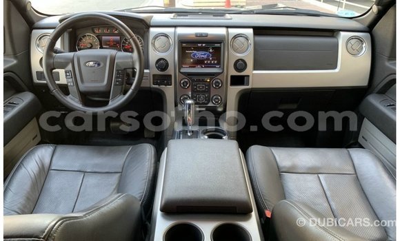 Buy Import Ford Club Wagon Black Car in Import - Dubai in Maseru Buy Import Ford Club Wagon Black Car in Import - Dubai in Maseru