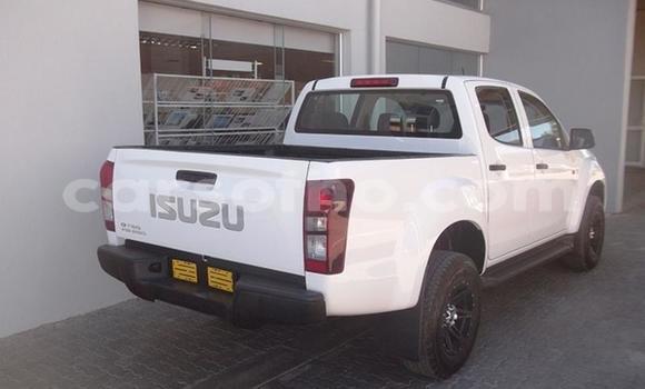 اشتري مستعمل Isuzu KB White سيارة في Butha Buthe في Butha-Buthe اشتري مستعمل Isuzu KB White سيارة في Butha Buthe في Butha-Buthe