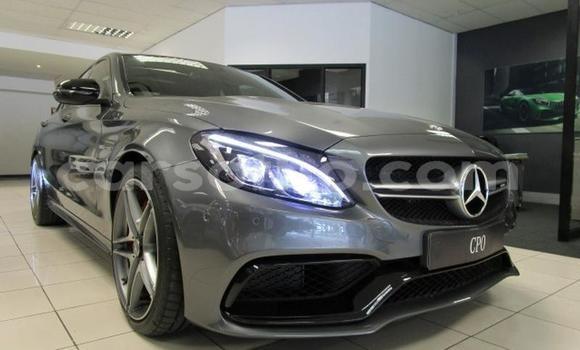 Sayi Na hannu Mercedes-Benz C-klasse AMG Black Mota in Roma a Maseru Sayi Na hannu Mercedes-Benz C-klasse AMG Black Mota in Roma a Maseru