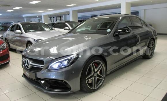 Sayi Na hannu Mercedes-Benz C-klasse AMG Black Mota in Roma a Maseru Sayi Na hannu Mercedes-Benz C-klasse AMG Black Mota in Roma a Maseru