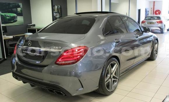 Sayi Na hannu Mercedes-Benz C-klasse AMG Black Mota in Roma a Maseru Sayi Na hannu Mercedes-Benz C-klasse AMG Black Mota in Roma a Maseru