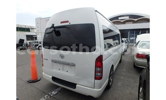 Acheter Import Voiture Toyota Hiace Blanc à Import - Dubai, Maseru Acheter Import Voiture Toyota Hiace Blanc à Import - Dubai, Maseru