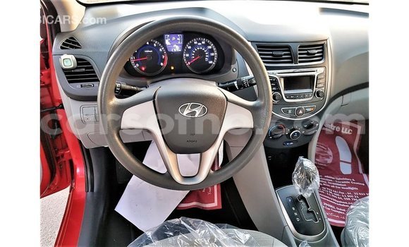 Sayi Imported Hyundai Accent Red Mota in Import - Dubai a Maseru Sayi Imported Hyundai Accent Red Mota in Import - Dubai a Maseru