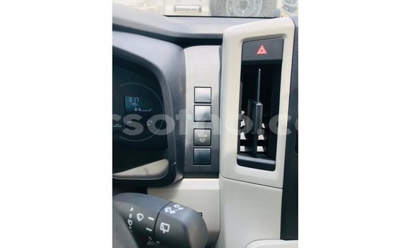 Sayi Imported Toyota Hiace White Mota in Import - Dubai a Maseru Sayi Imported Toyota Hiace White Mota in Import - Dubai a Maseru