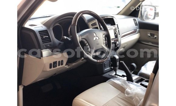 اشتري Imported Mitsubishi Pajero Other سيارة في Import - Dubai في Maseru اشتري Imported Mitsubishi Pajero Other سيارة في Import - Dubai في Maseru