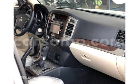 اشتري Imported Mitsubishi Pajero Other سيارة في Import - Dubai في Maseru اشتري Imported Mitsubishi Pajero Other سيارة في Import - Dubai في Maseru