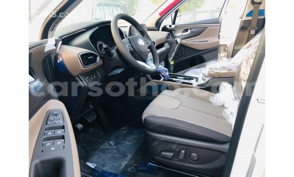 Acheter Import Voiture Hyundai Santa Fe Blanc à Import - Dubai, Maseru Acheter Import Voiture Hyundai Santa Fe Blanc à Import - Dubai, Maseru