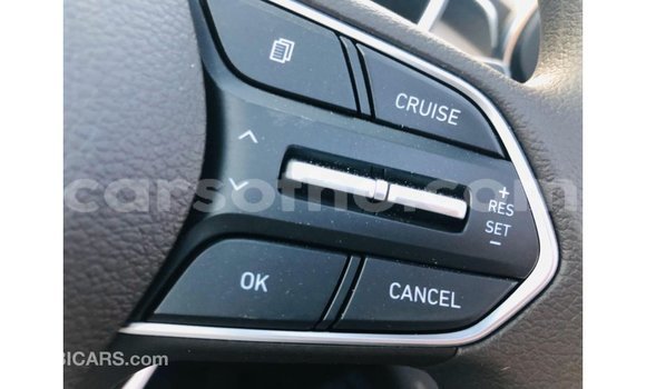 Acheter Import Voiture Hyundai Santa Fe Blanc à Import - Dubai, Maseru Acheter Import Voiture Hyundai Santa Fe Blanc à Import - Dubai, Maseru