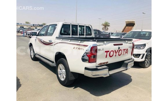 اشتري Imported Toyota Hilux White سيارة في Import - Dubai في Maseru اشتري Imported Toyota Hilux White سيارة في Import - Dubai في Maseru