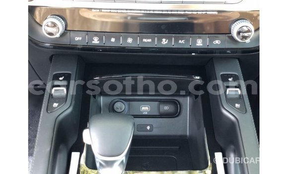 اشتري Imported Kia Carens White سيارة في Import - Dubai في Maseru اشتري Imported Kia Carens White سيارة في Import - Dubai في Maseru