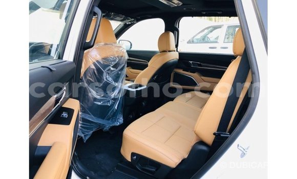 اشتري Imported Kia Carens White سيارة في Import - Dubai في Maseru اشتري Imported Kia Carens White سيارة في Import - Dubai في Maseru