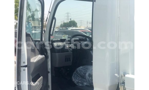 اشتري Imported Mitsubishi Carisma White سيارة في Import - Dubai في Maseru اشتري Imported Mitsubishi Carisma White سيارة في Import - Dubai في Maseru