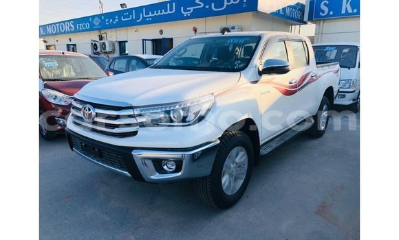 Acheter Import Voiture Toyota Hilux Blanc à Import - Dubai, Maseru Acheter Import Voiture Toyota Hilux Blanc à Import - Dubai, Maseru