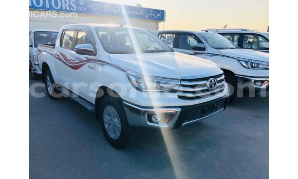 Acheter Import Voiture Toyota Hilux Blanc à Import - Dubai, Maseru Acheter Import Voiture Toyota Hilux Blanc à Import - Dubai, Maseru