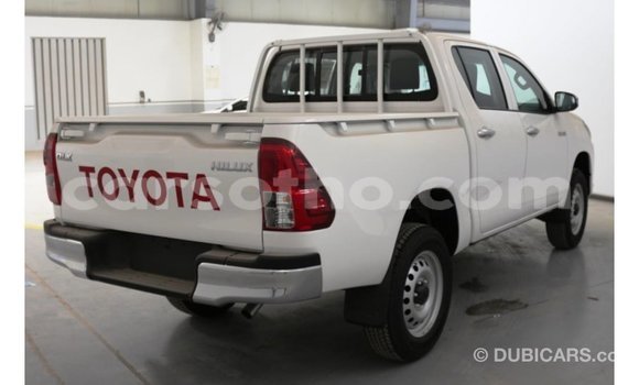 Acheter Import Voiture Toyota Hilux Blanc à Import - Dubai, Maseru Acheter Import Voiture Toyota Hilux Blanc à Import - Dubai, Maseru